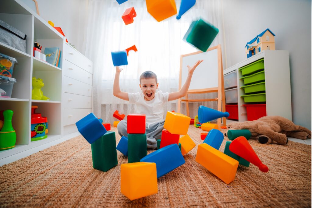 Niño jugando